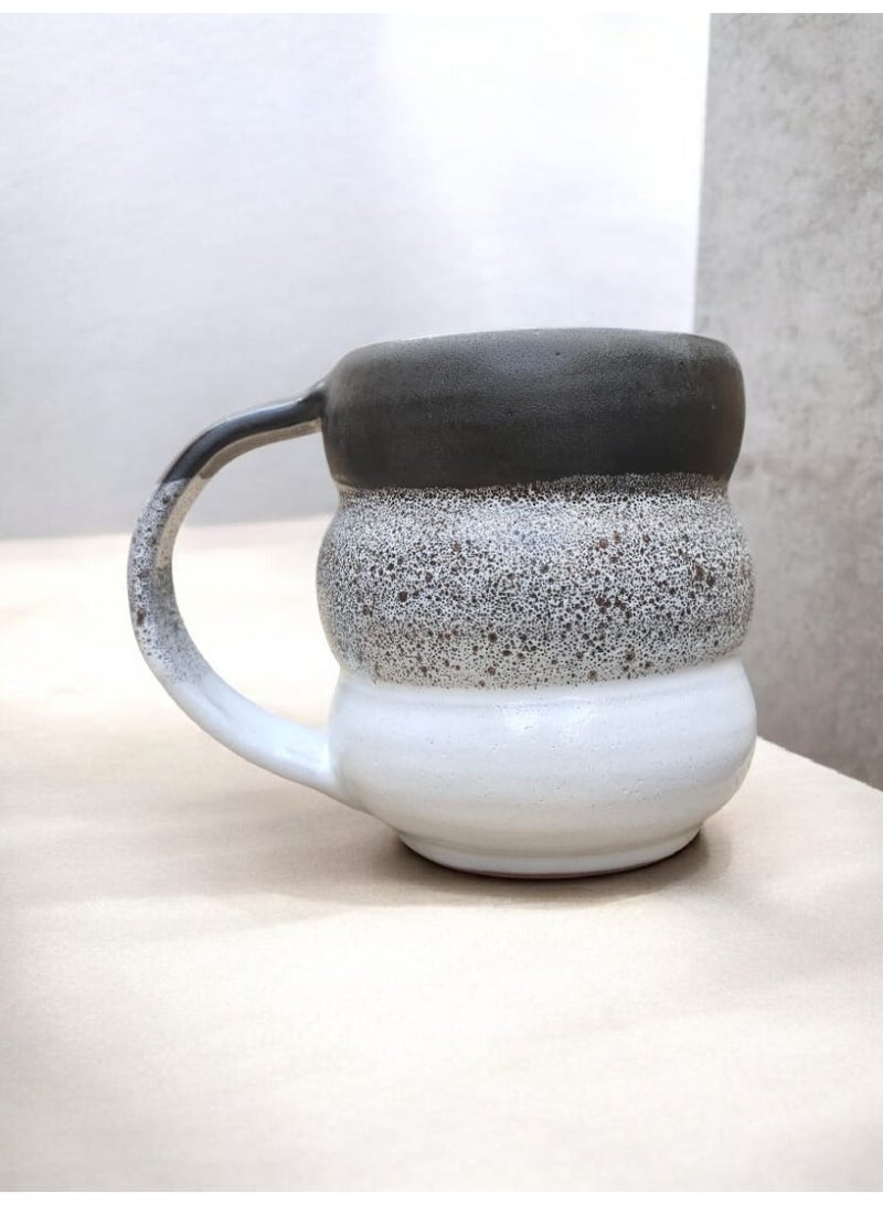 كلور زون بوتري مج 200 ملي بشكل مميز ، آمن للاستخدام في الميكروويف، مصنوع يدويًا من الفخار - Image 1